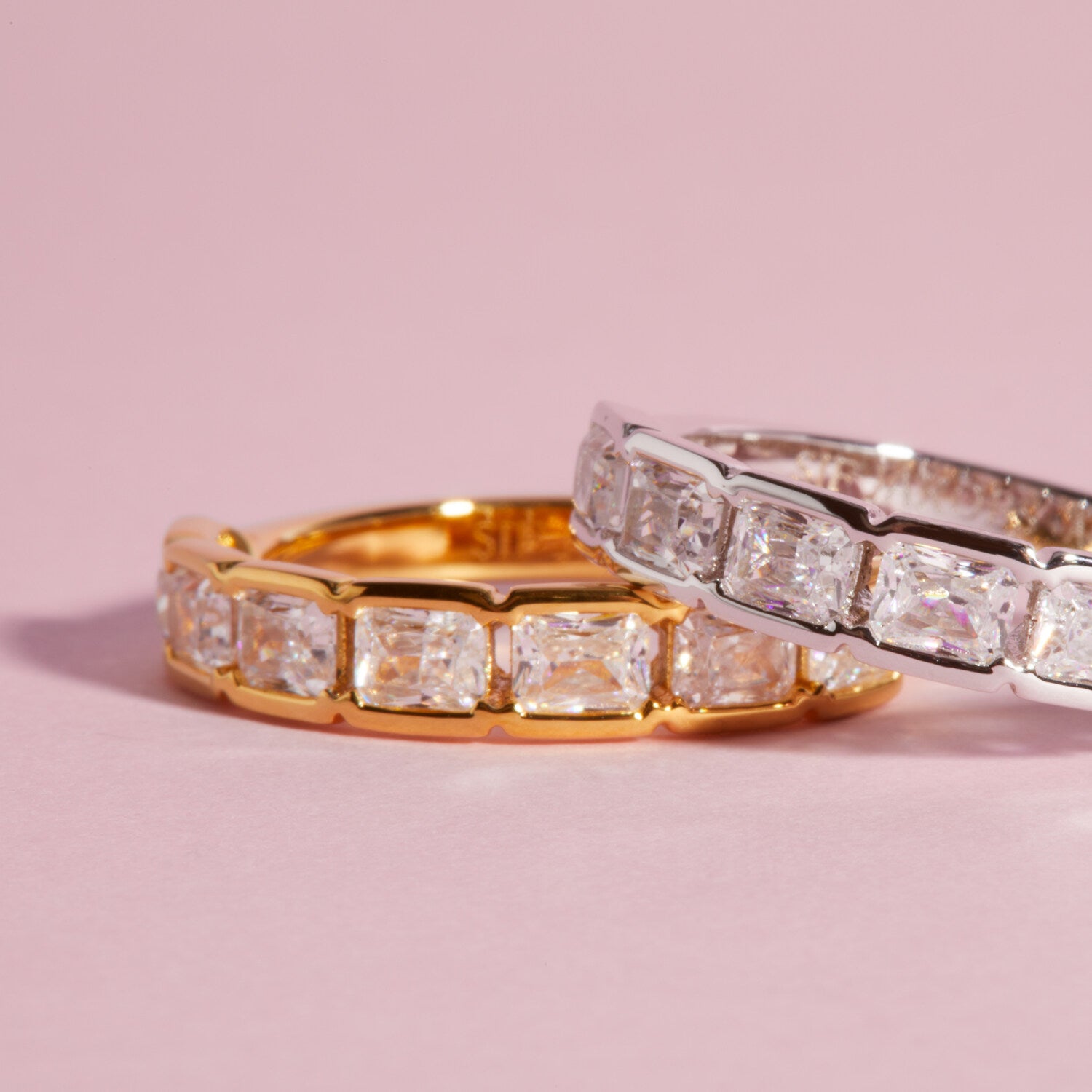 18 kt. forgyldt | Hvid | 58, 18 kt. forgyldt | Hvid | 56, 18 kt. forgyldt | Hvid | 54, 18 kt. forgyldt | Hvid | 52, 18 kt. forgyldt | Hvid | 50